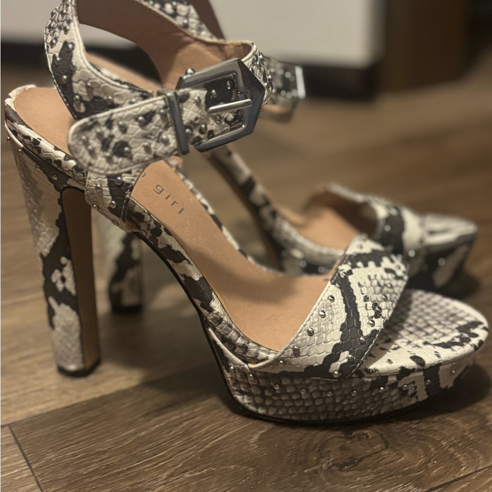Women's Snakeskin Platform Heels